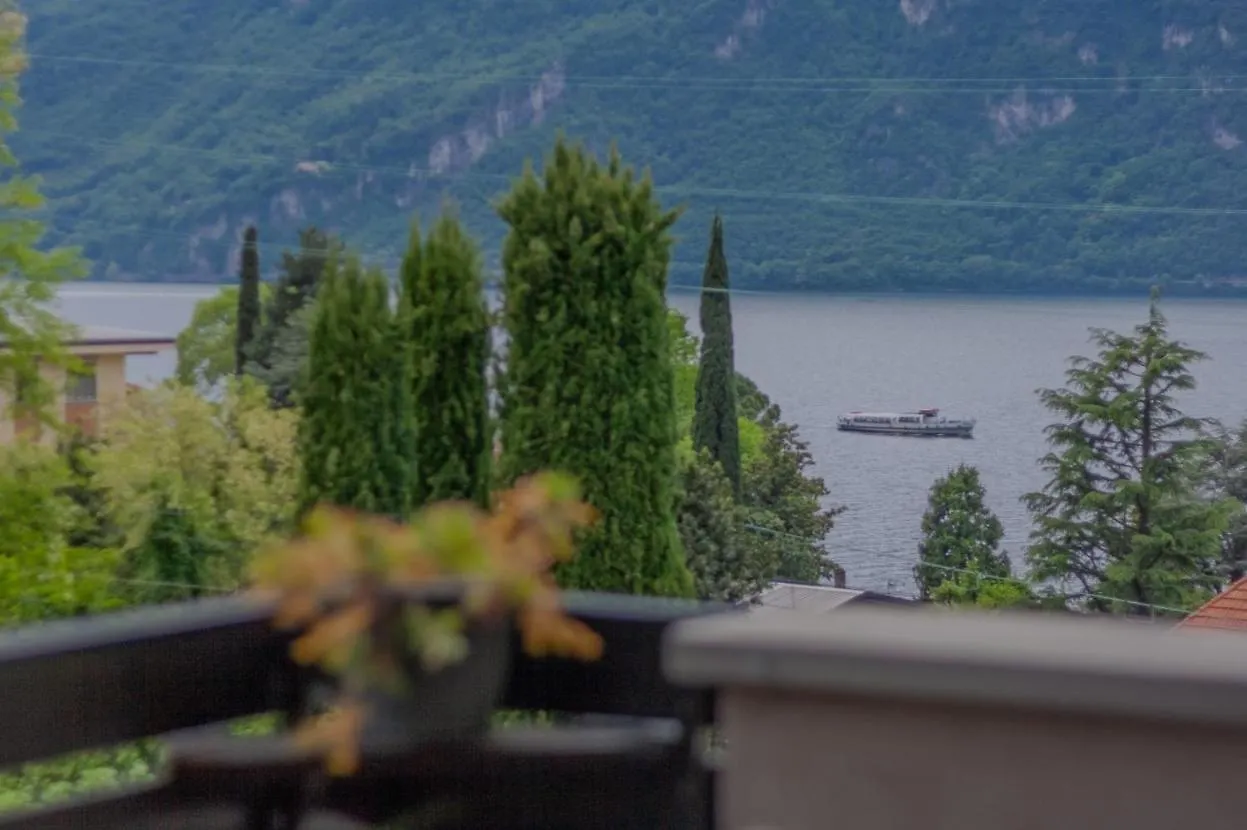Apartment Blu Al Lago - Lago Di Como Lierna